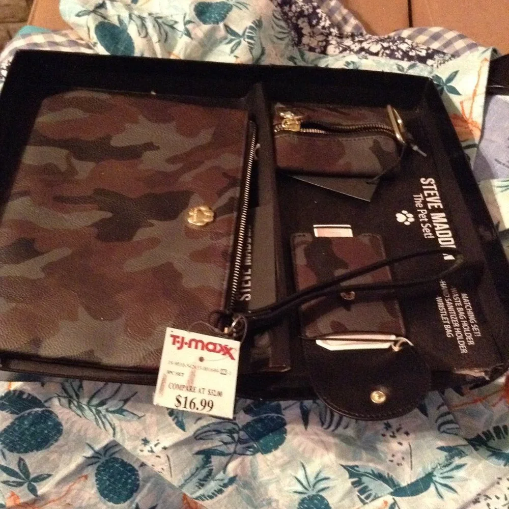 Steve Madden The Pet Set BNWT